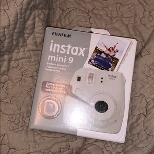 insta mini 9 brand new!!